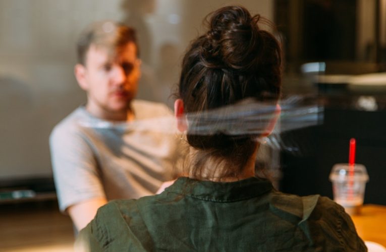 Boston: 3 WAYS TO TELL IF SOMEONE CARES FOR YOU